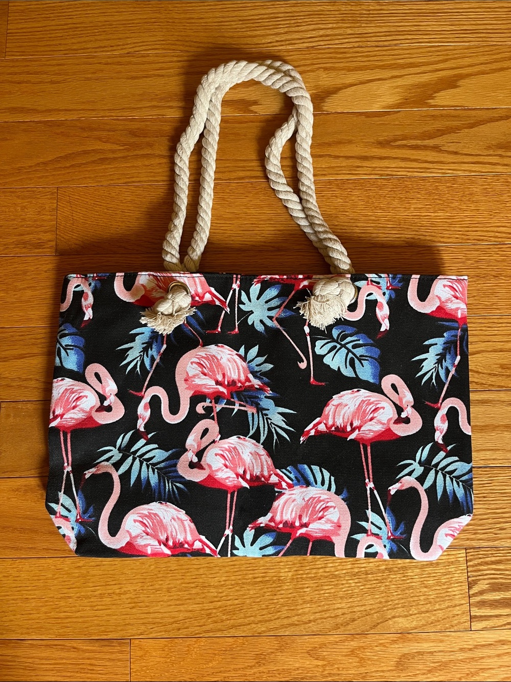 Women’s Black with Flamingo Print Tote Bag with Rope Handles NWT vacation beach